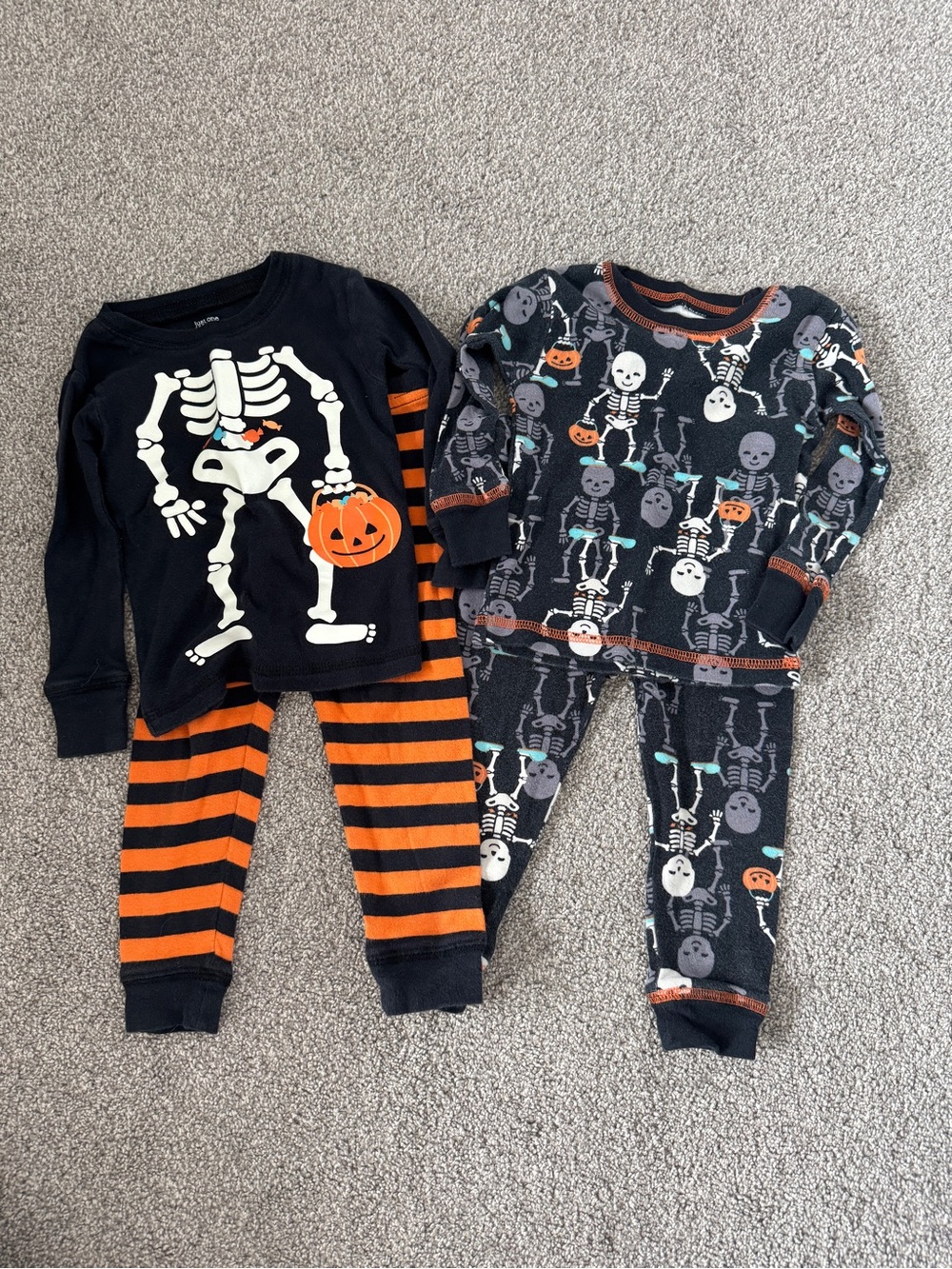 Carter’s Just One You Halloween Pajamas 18M 4-Piece Skeleton set